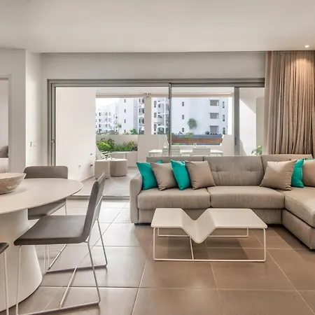 Jardines - Avago 2 2 Pool View 1b * Palm-mar